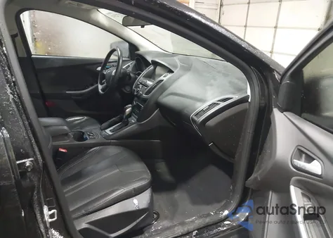 2014 Ford Focus Titanium из США, поврежденный, VIN 1FADP3J27EL148933